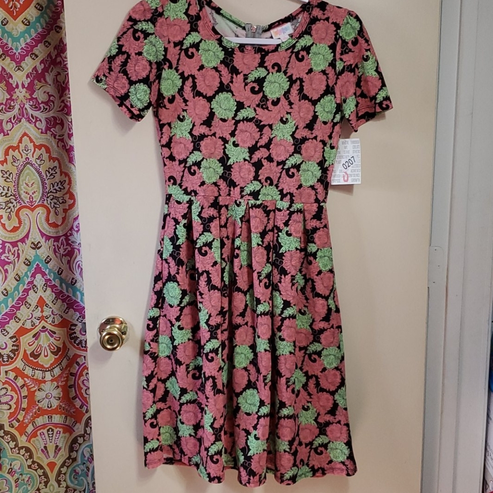 5 for $25 Lularoe Amelia dress Small